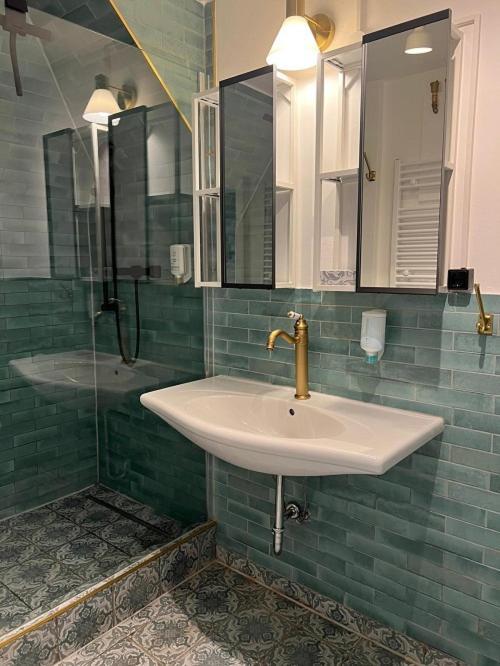 Studio-apartment 29 Beim Saseler Markt Frisch Renoviert *